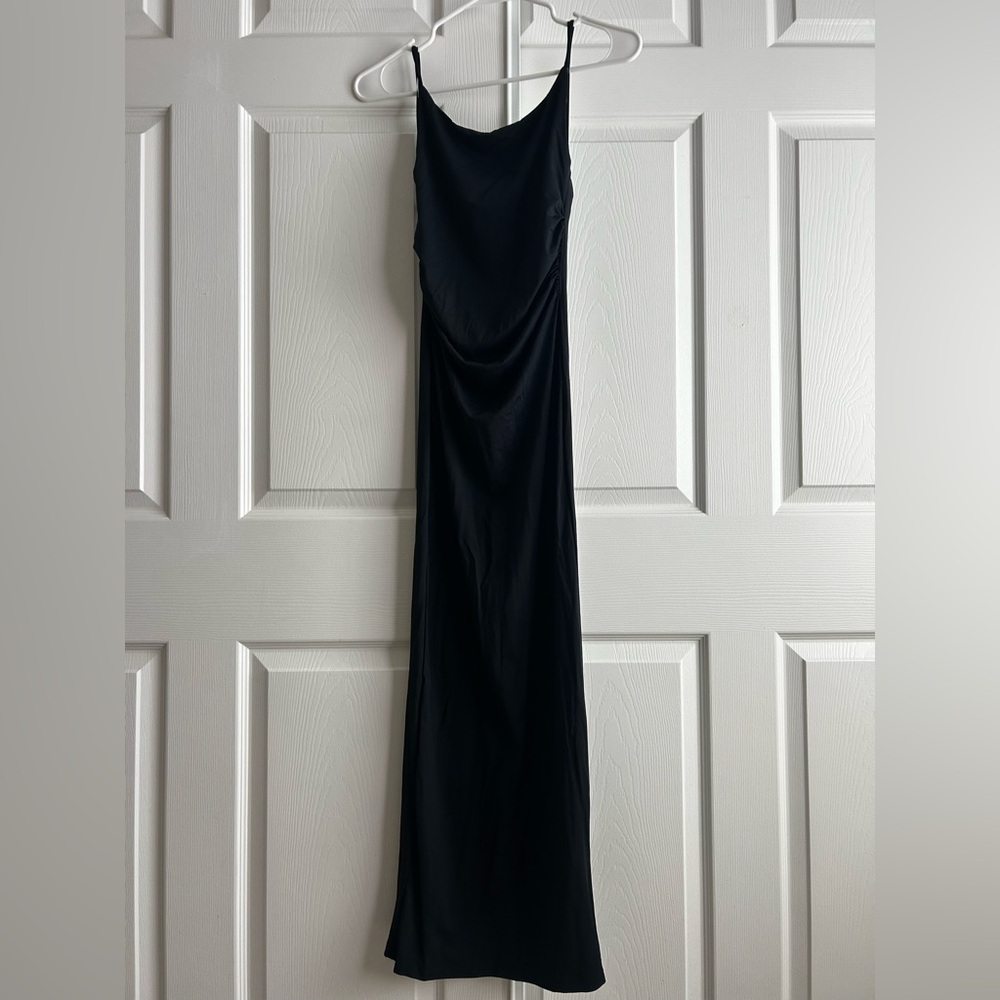Elegant Black Maxi Dress